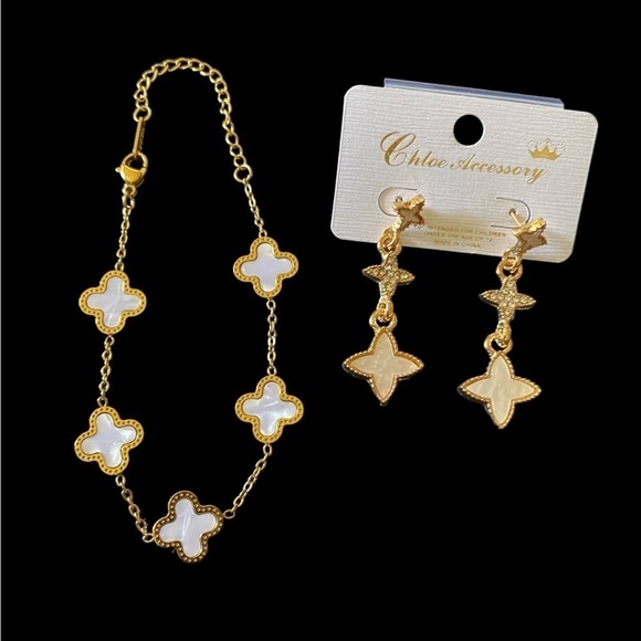 🎄CHRISTMAS GIFTS🎄 NWT-GOLDTONE & WHITE CLOVER BRACELET & GOLDTONE WHITE EARRINGS - Picture 2 of 4